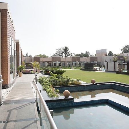 Oodles Hotel نيودلهي المظهر الخارجي الصورة