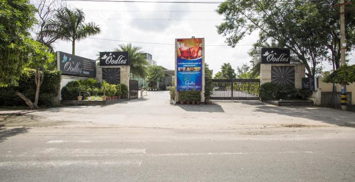 Oodles Hotel نيودلهي المظهر الخارجي الصورة