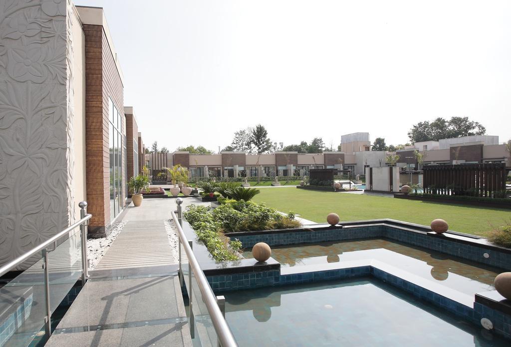 Oodles Hotel نيودلهي المظهر الخارجي الصورة