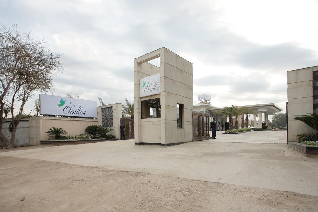 Oodles Hotel نيودلهي المظهر الخارجي الصورة