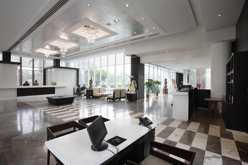 Oodles Hotel نيودلهي المظهر الخارجي الصورة